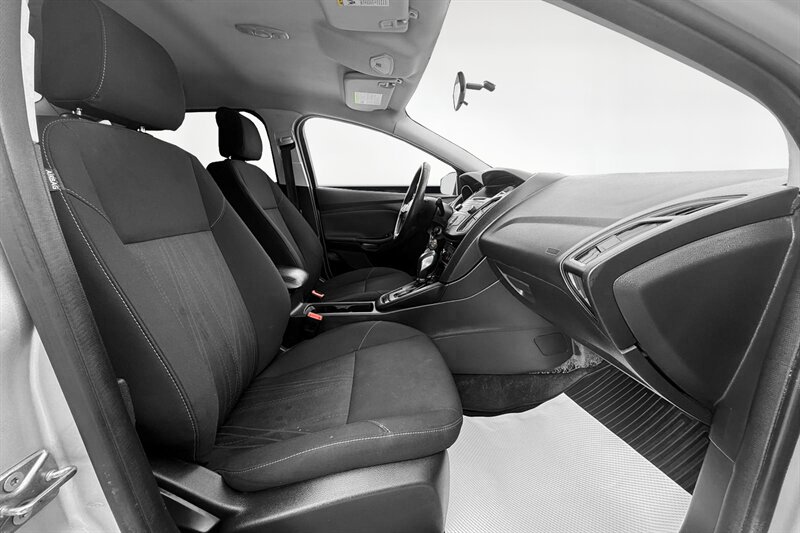 2017 Ford Focus SE - Photo 24 - Edmonton, AB T6B 0B7