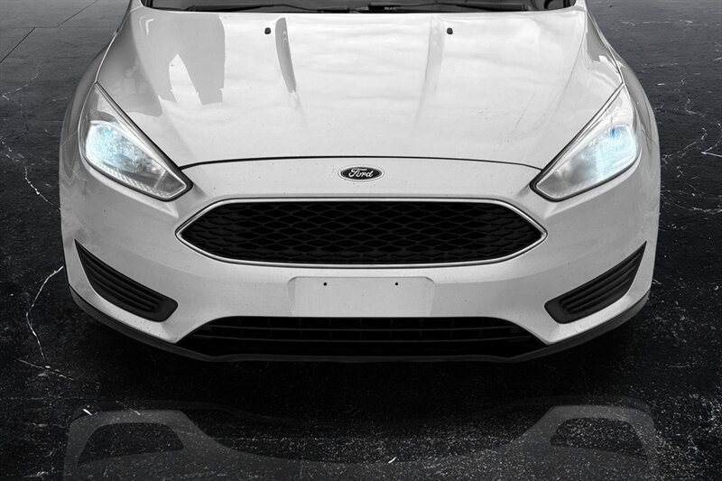 2017 Ford Focus SE - Photo 9 - Edmonton, AB T6B 0B7