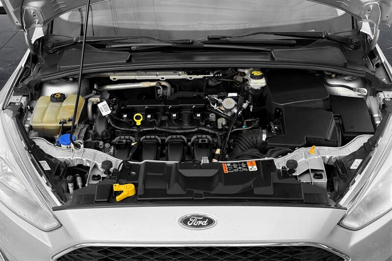 2017 Ford Focus SE - Photo 10 - Edmonton, AB T6B 0B7