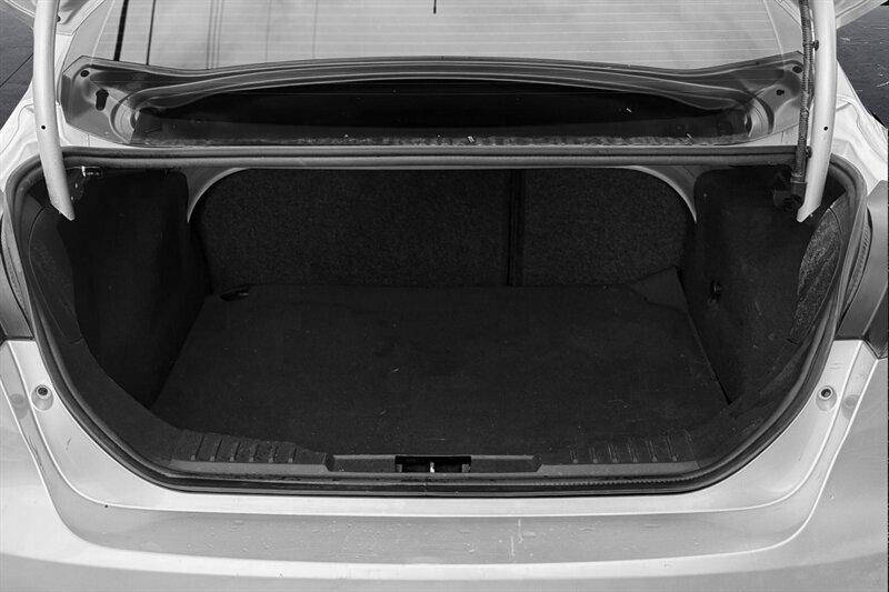 2017 Ford Focus SE - Photo 5 - Edmonton, AB T6B 0B7