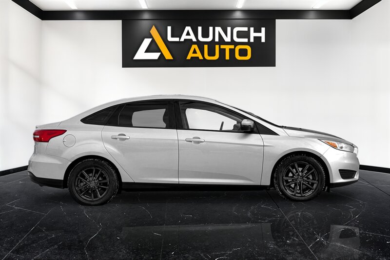 2017 Ford Focus SE - Photo 7 - Edmonton, AB T6B 0B7