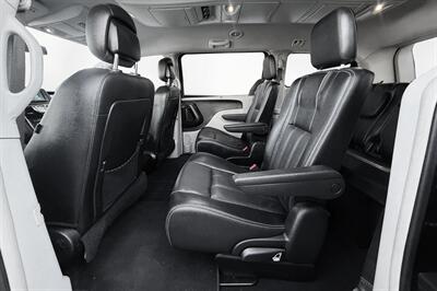 2015 Chrysler Town and Country Touring-L   - Photo 8 - Edmonton, AB T6B 0B7