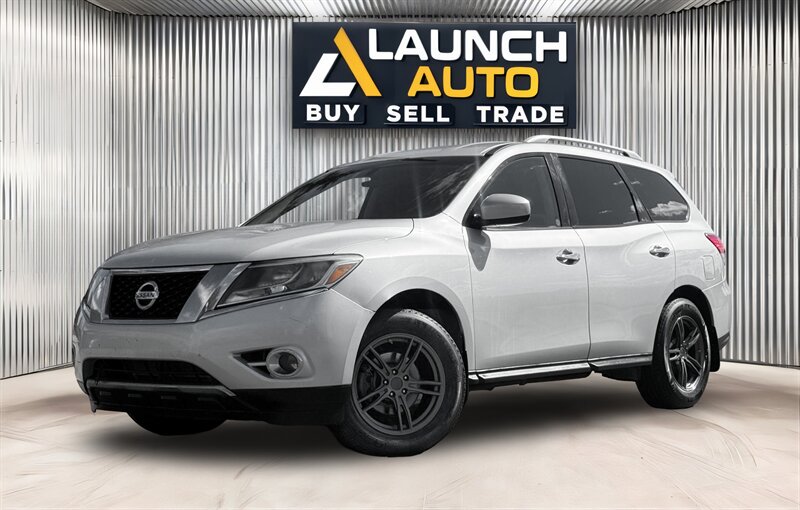 2013 Nissan Pathfinder S - Photo 1 - Edmonton, AB T6B 0B7