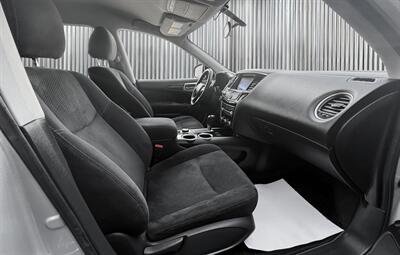 2013 Nissan Pathfinder S   - Photo 10 - Edmonton, AB T6B 0B7