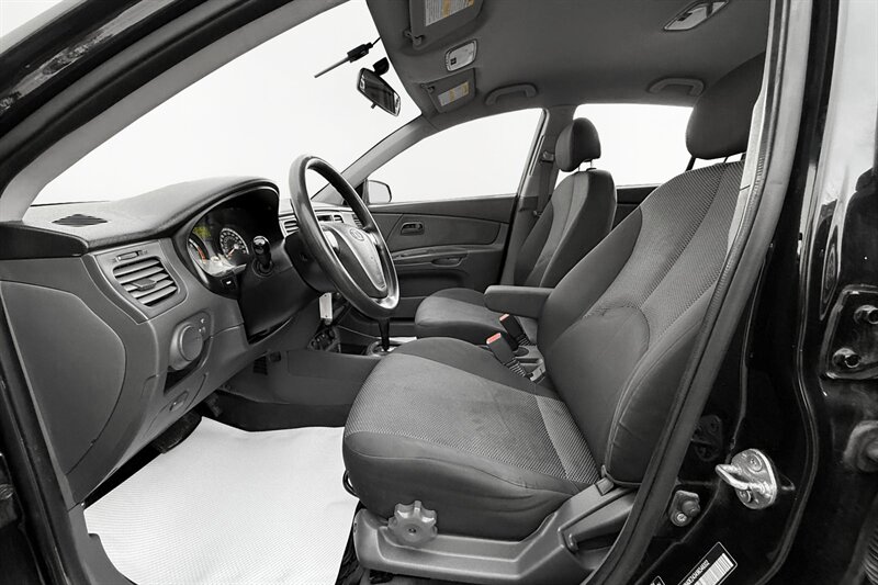 2009 Kia Rio5 LX   - Photo 12 - Edmonton, AB T6B 0B7