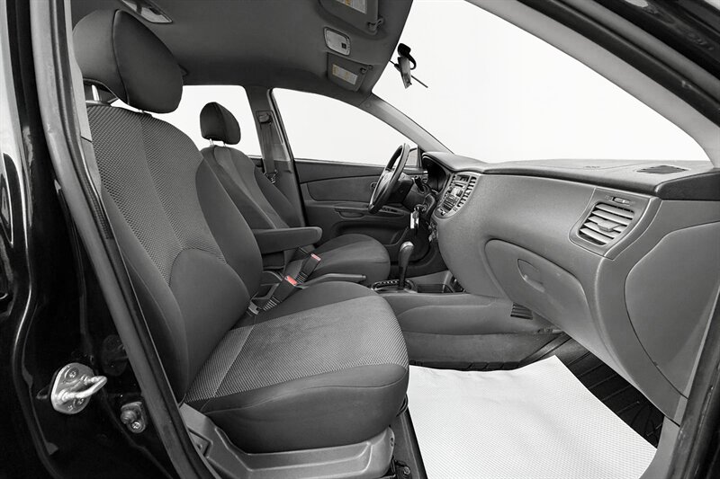 2009 Kia Rio5 LX   - Photo 20 - Edmonton, AB T6B 0B7