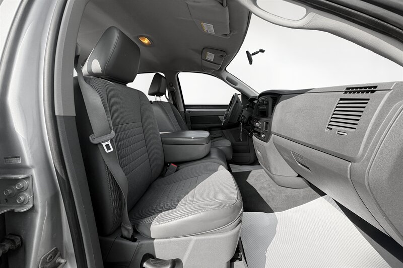 2007 Dodge Ram 1500 ST   - Photo 10 - Edmonton, AB T6B 0B7