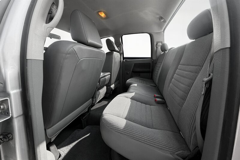 2007 Dodge Ram 1500 ST   - Photo 8 - Edmonton, AB T6B 0B7