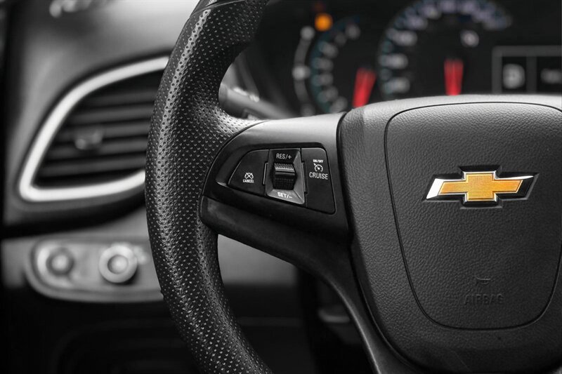 2020 Chevrolet Trax LT   - Photo 15 - Edmonton, AB T6B 0B7