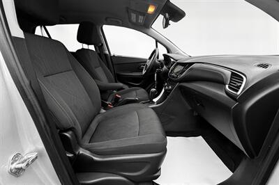 2020 Chevrolet Trax LT   - Photo 23 - Edmonton, AB T6B 0B7