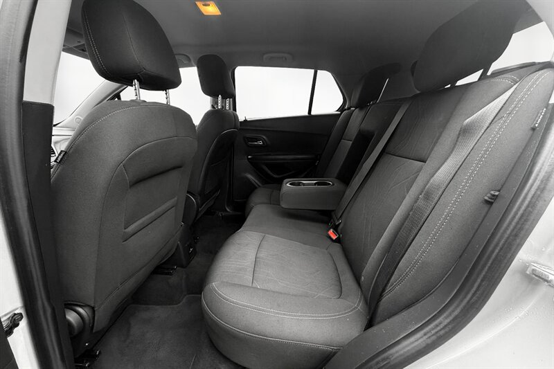 2020 Chevrolet Trax LT   - Photo 21 - Edmonton, AB T6B 0B7