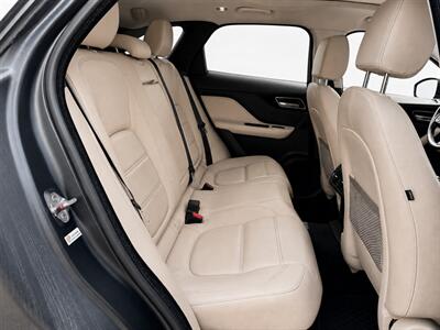 2017 Jaguar F-PACE 35t Prestige - Photo 13 - Edmonton, AB T5G 3E5