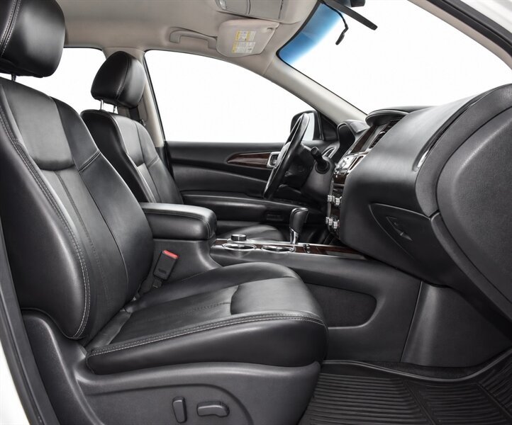 2014 Nissan Pathfinder Platinum - Photo 14 - Edmonton, AB T5G 3E5