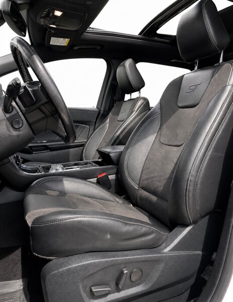2020 Ford Edge ST - Photo 9 - Edmonton, AB T5G 3E5