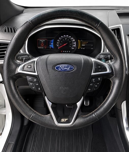 2020 Ford Edge ST - Photo 7 - Edmonton, AB T5G 3E5