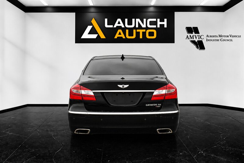 2013 Hyundai Genesis 5.0L R-Spec - Photo 3 - Edmonton, AB T5G 3E5