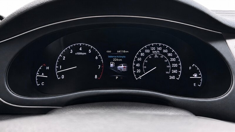 2013 Hyundai Genesis 5.0L R-Spec - Photo 10 - Edmonton, AB T5G 3E5