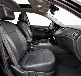 2013 Hyundai Genesis 5.0L R-Spec - Photo 13 - Edmonton, AB T5G 3E5