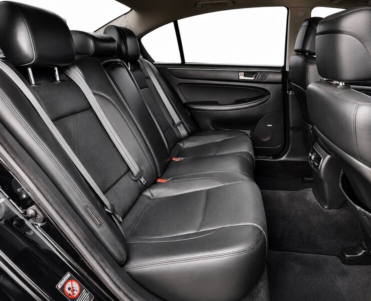 2013 Hyundai Genesis 5.0L R-Spec - Photo 14 - Edmonton, AB T5G 3E5