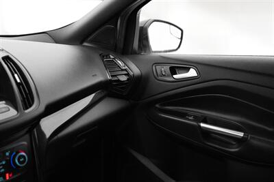 2019 Ford Escape Titanium   - Photo 25 - Edmonton, AB T5G 3E5