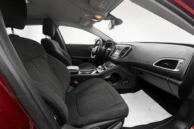 2016 Chrysler 200 Limited   - Photo 10 - Edmonton, AB T6B 0B7