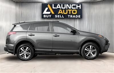 2018 Toyota RAV4 LE   - Photo 5 - Edmonton, AB T6B 0B7