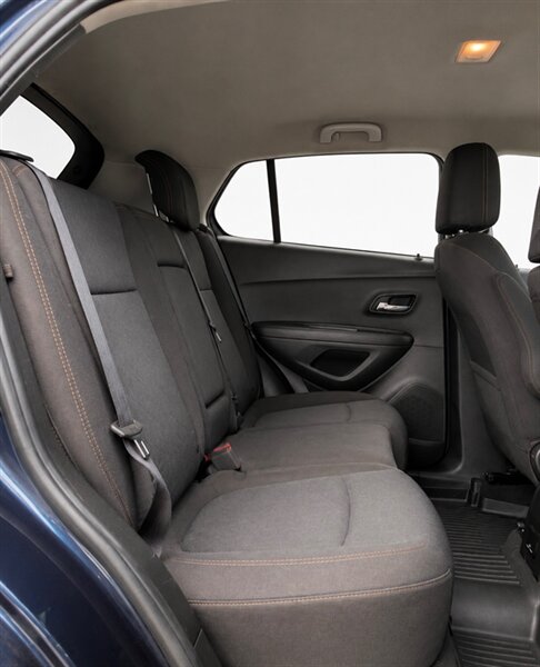 2018 Chevrolet Trax LT - Photo 14 - Edmonton, AB T5G 3E5
