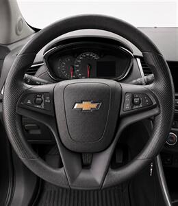 2018 Chevrolet Trax LT - Photo 8 - Edmonton, AB T5G 3E5