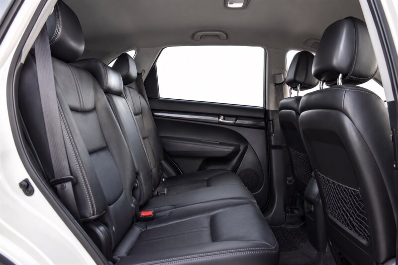 2011 Kia Sorento EX - Photo 12 - Edmonton, AB T5G 3E5