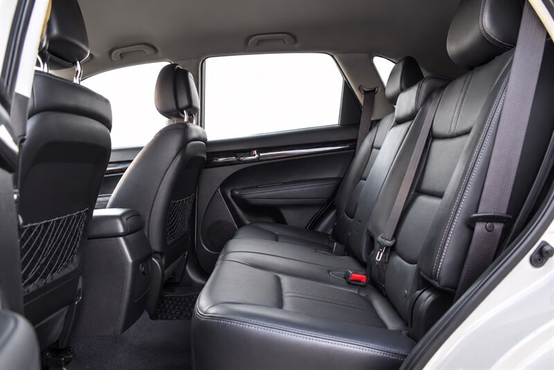 2011 Kia Sorento EX - Photo 13 - Edmonton, AB T5G 3E5