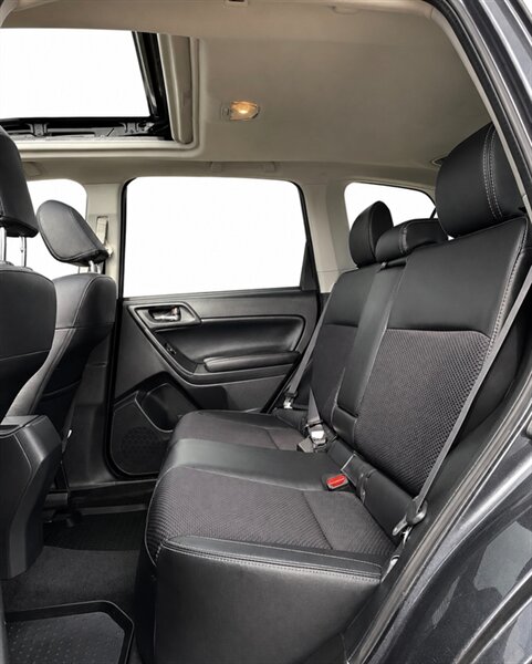 2017 Subaru Forester 2.0XT Touring - Photo 14 - Edmonton, AB T5G 3E5