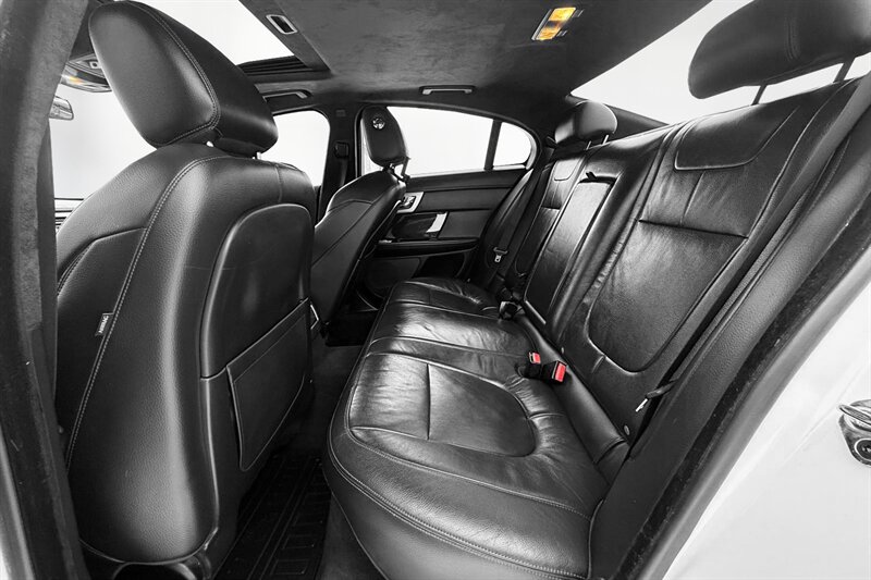 2015 Jaguar XF 3.0 Luxury - Photo 25 - Edmonton, AB T6B 0B7