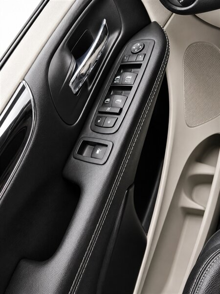 2019 Dodge Grand Caravan SE - Photo 7 - Edmonton, AB T5G 3E5