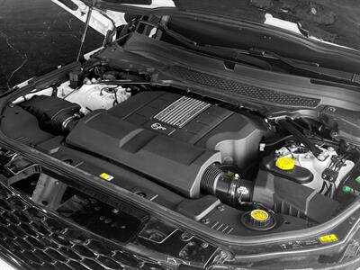 2016 Land Rover Range Rover Sport SVR   - Photo 10 - Edmonton, AB T5G 3E5