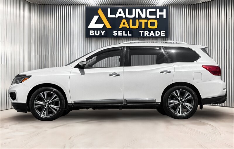 2017 Nissan Pathfinder S  