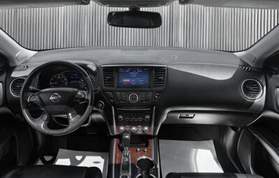 2017 Nissan Pathfinder S   - Photo 11 - Edmonton, AB T6B 0B7