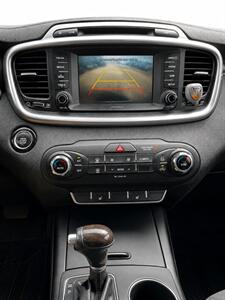 2017 Kia Sorento LX V6   - Photo 10 - Edmonton, AB T5G 3E5