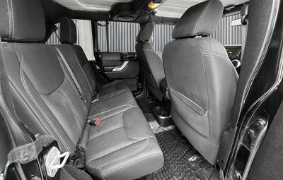 2014 Jeep Wrangler Unlimited Sahara   - Photo 9 - Edmonton, AB T6B 0B7