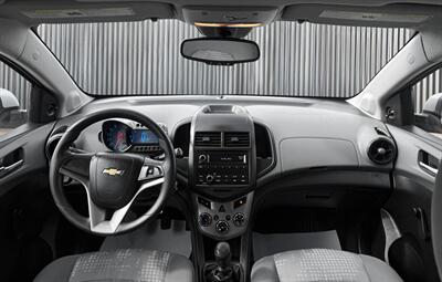 2012 Chevrolet Sonic LS   - Photo 11 - Edmonton, AB T6B 0B7