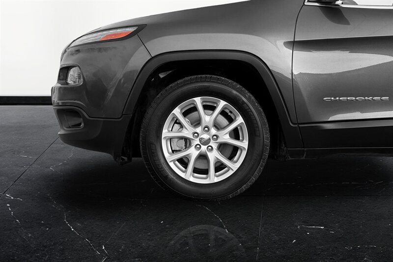 2015 Jeep Cherokee Latitude - Photo 3 - Edmonton, AB T6B 0B7