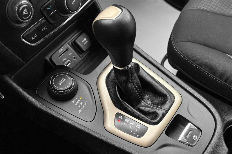 2015 Jeep Cherokee Latitude - Photo 23 - Edmonton, AB T6B 0B7