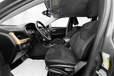 2015 Jeep Cherokee Latitude - Photo 13 - Edmonton, AB T6B 0B7