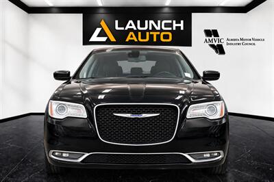 2020 Chrysler 300 Touring - Photo 5 - Edmonton, AB T5G 3E5