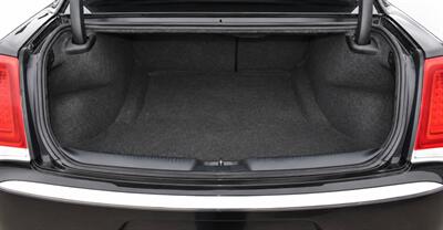 2020 Chrysler 300 Touring - Photo 6 - Edmonton, AB T5G 3E5
