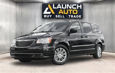 2015 Chrysler Town and Country Touring-L   - Photo 1 - Edmonton, AB T6B 0B7