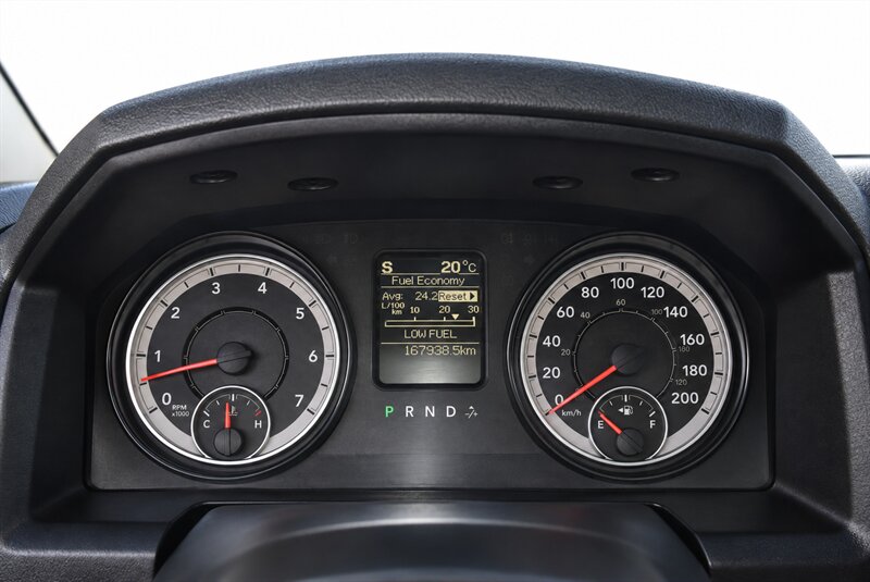 2017 RAM 1500 Express - Photo 9 - Edmonton, AB T5G 3E5