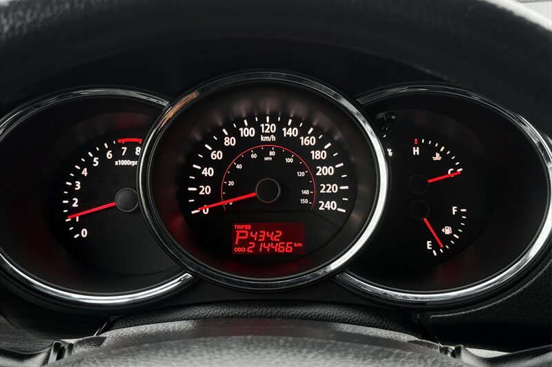 2011 Kia Sorento LX-V6   - Photo 12 - Edmonton, AB T6B 0B7