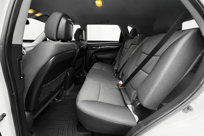 2011 Kia Sorento LX-V6   - Photo 19 - Edmonton, AB T6B 0B7