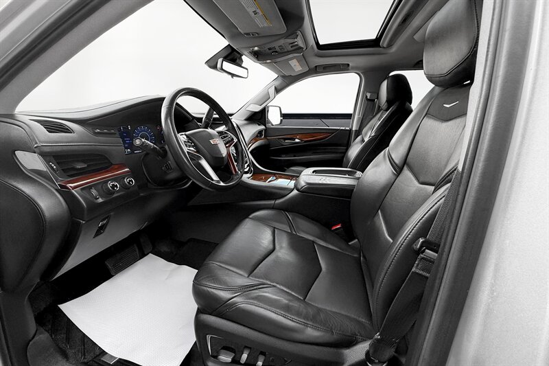 2017 Cadillac Escalade Premium Luxury - Photo 7 - Edmonton, AB T6B 0B7