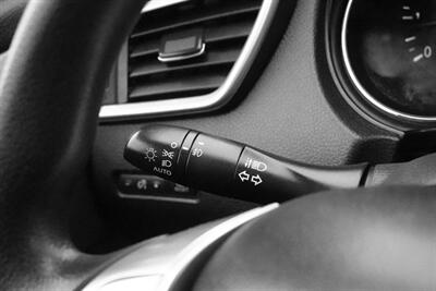 2016 Nissan Rogue SV   - Photo 15 - Edmonton, AB T6B 0B7